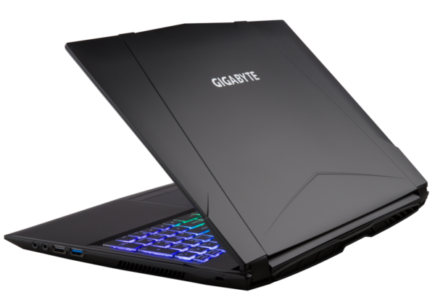 Gigabyte Saber 15 and 17 gamer with Coffee Lake and GTX 1060 - Computex 2018)